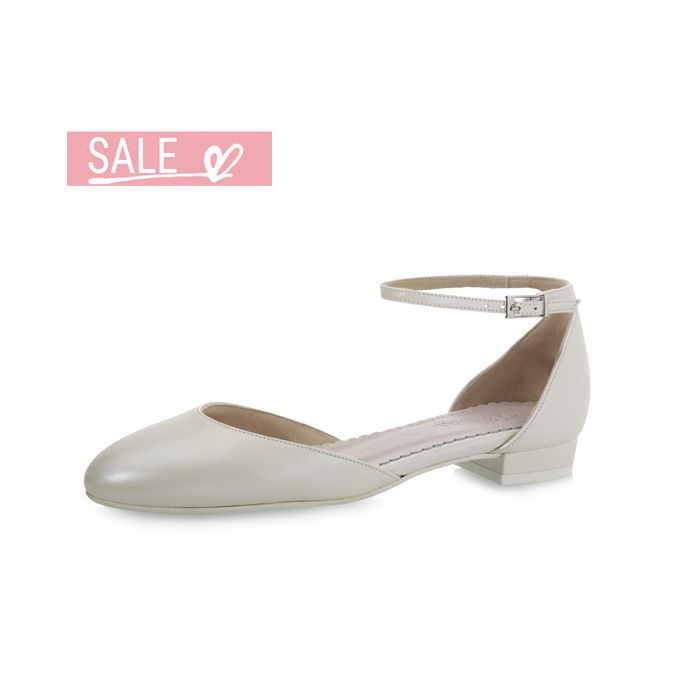 XXXJudie Perle Leather