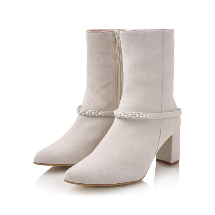 Sheyla Off-White Suede (Leather)/ Pearls