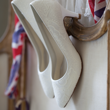 Britt Ivory Satin/ Vintage Lace
